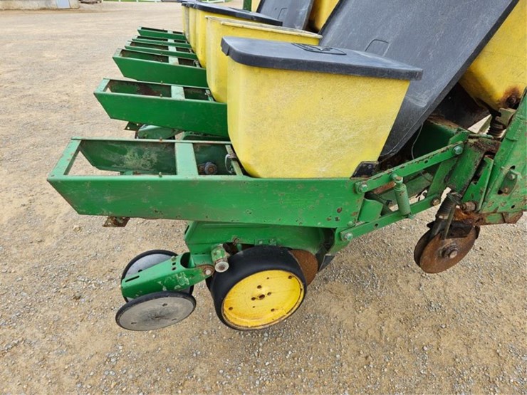 john-deere-7000-image-23