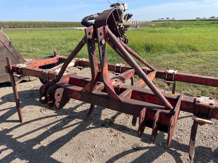 12ft-chisel-plow-image-11
