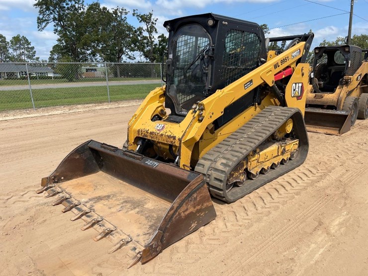 2020-caterpillar-299d3-image-8