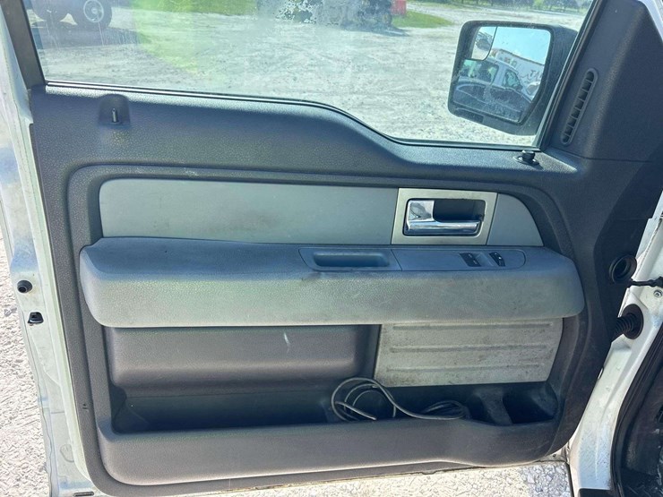 2011-ford-f150-image-10