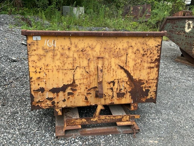 #164-•-mccullough-self-dumping-hopper-image-1