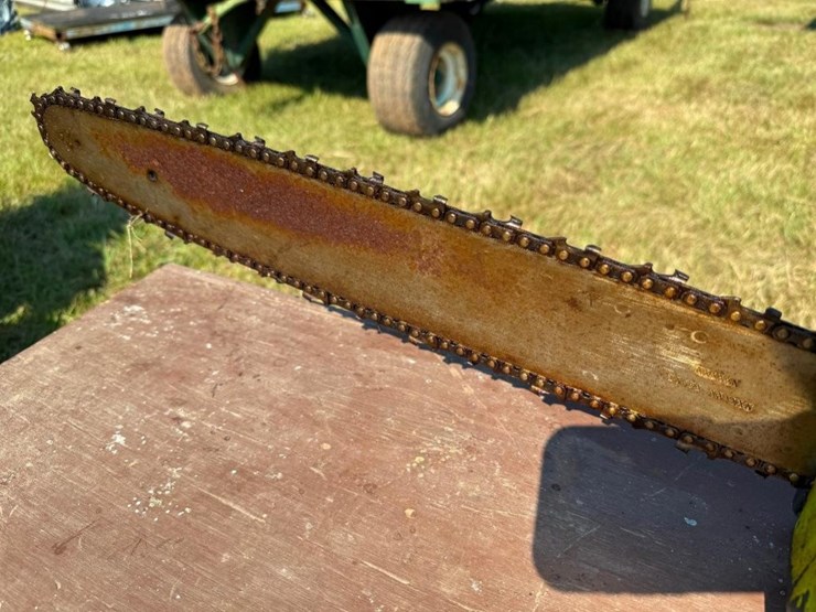poulan-counter-vibe-3400-chainsaw-image-2