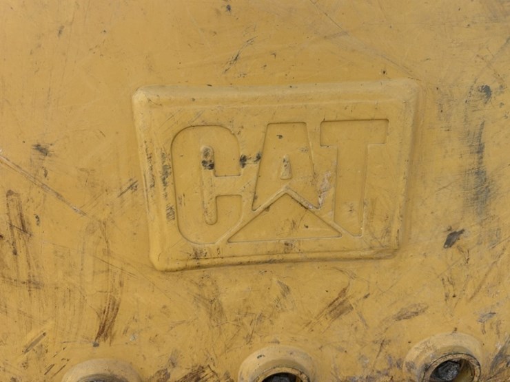 2019-caterpillar-555d-image-12