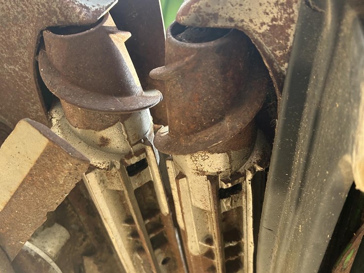 2012-john-deere-618c-image-20