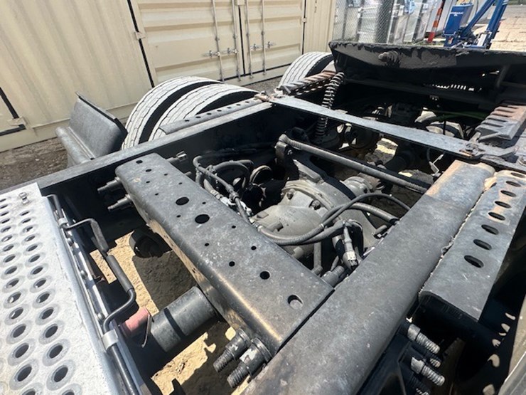 2015-international-prostar-image-21
