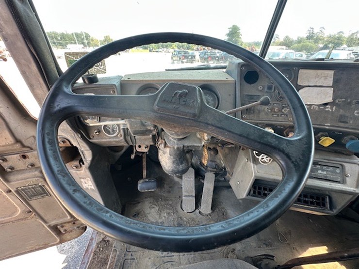 1978-mack-r686-image-55