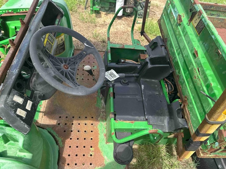 john-deere-gator-image-4