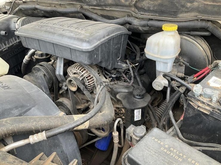 2005-dodge-1500-image-11