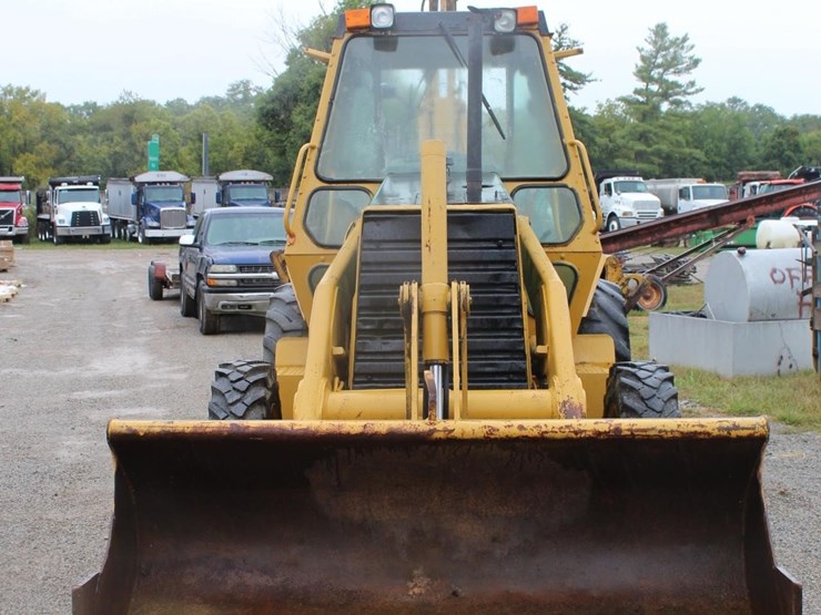 caterpillar-416-image-9
