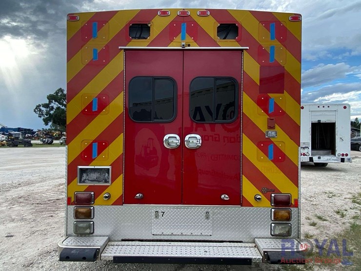 2015-international-durastar-4300-image-24