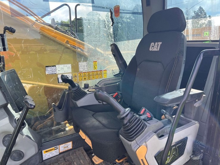 2019-caterpillar-336-image-36