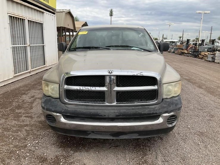 2005-dodge-1500-image-3