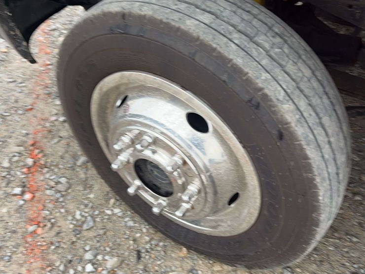 ford-f450-xl-image-23