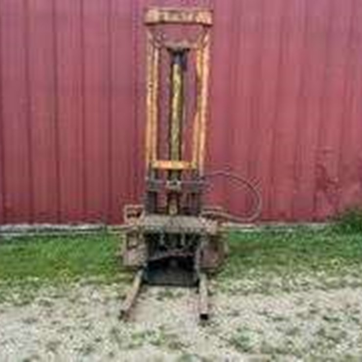 Buda 3pt Forklift