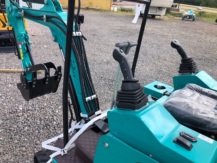 #76-•-cfg-h15r-mini-excavator-image-5