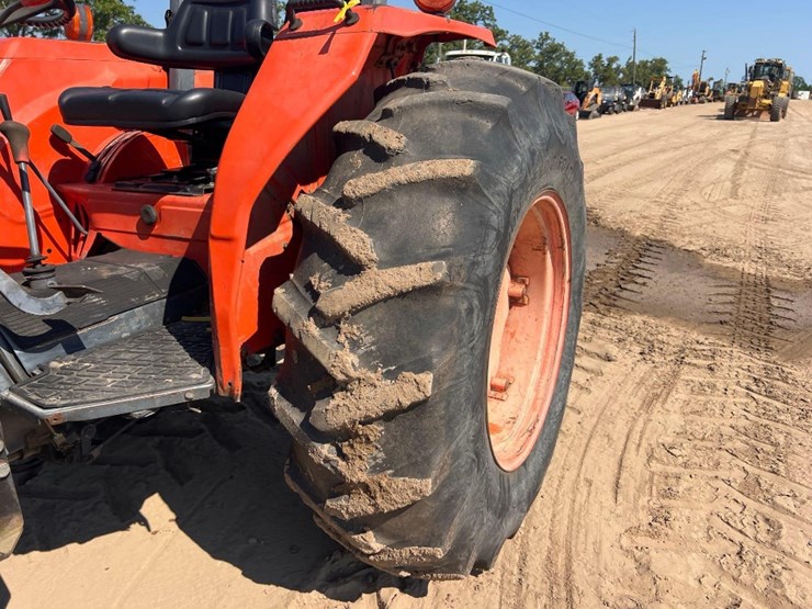 kubota-m4900-image-15