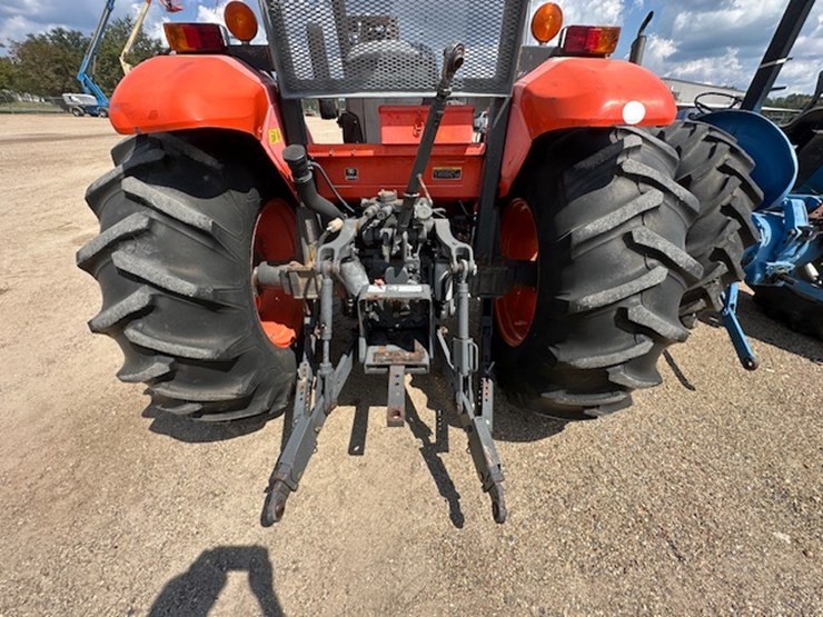 kubota-m8540f-image-11