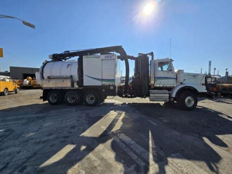 2014-western-star-4900sb-image-5