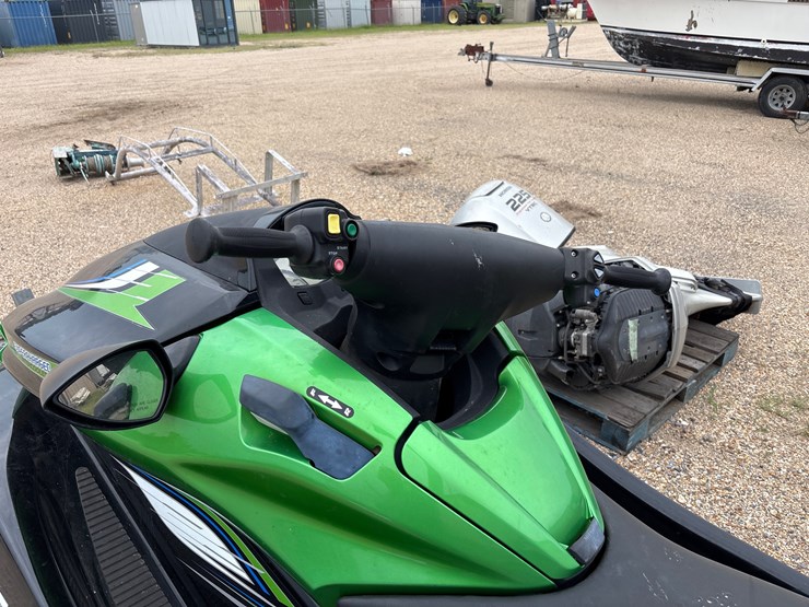 #1411-•-ultra-300fx-jet-ski-with-single-axle-trailer-image-5