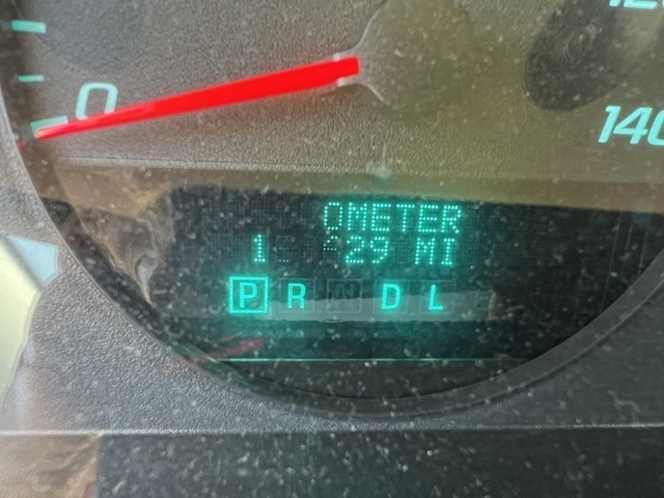 2013-chevrolet-impala-sedan-image-24