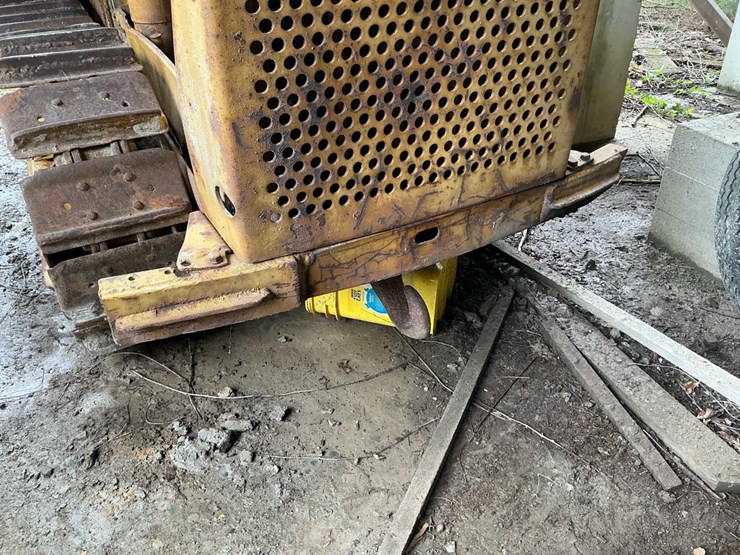 caterpillar-d2-image-6