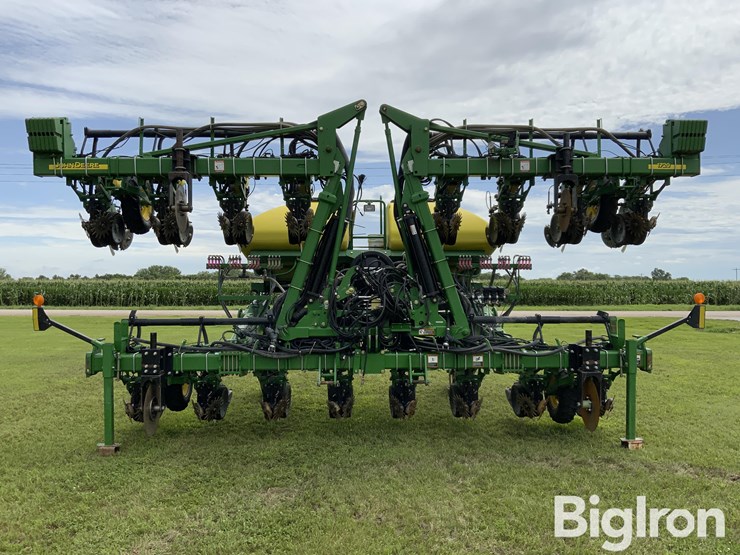 2009-john-deere-1720-ccs-image-2