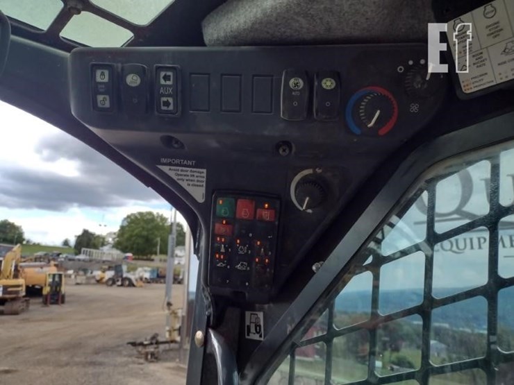 2020-deere-331g-image-8