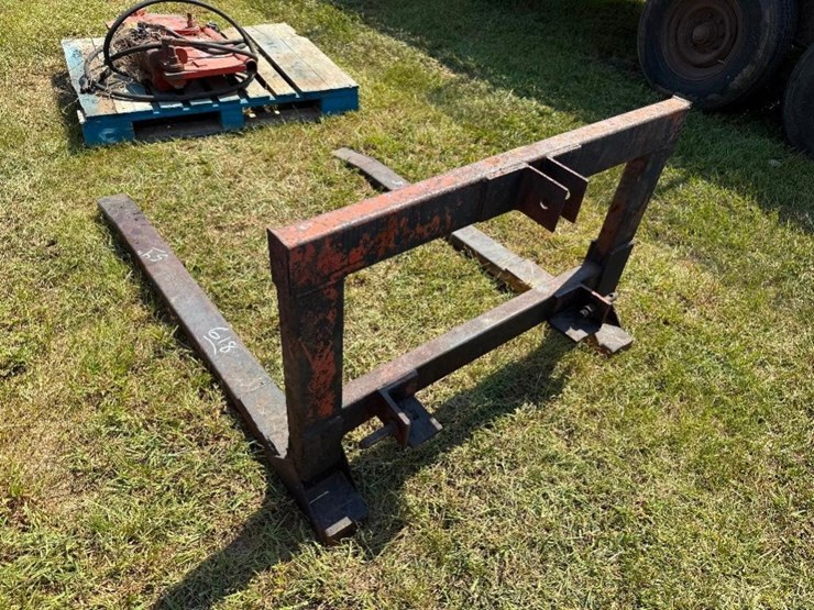 3pt-fork-attachment-(54")-image-2