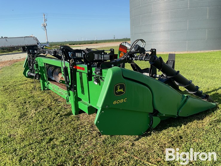 2013-john-deere-608c-image-5