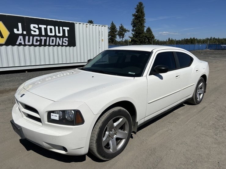 2009-dodge-charger-sedan-image-1