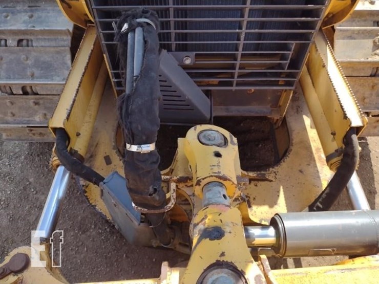 2012-deere-700j-lt-image-16