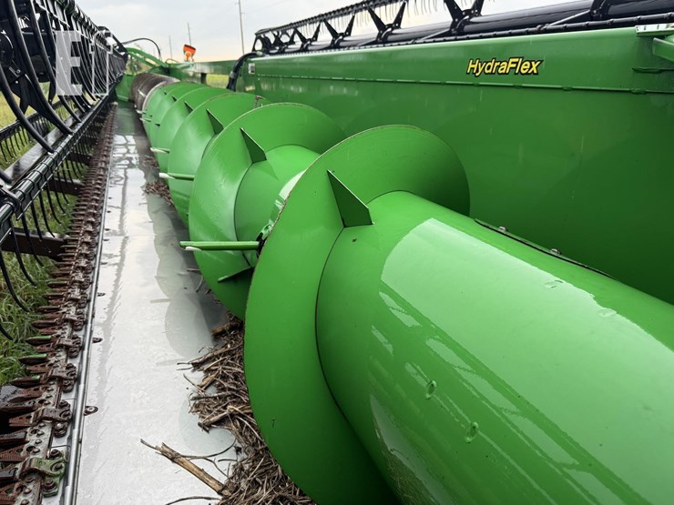 2010-john-deere-635f-image-6