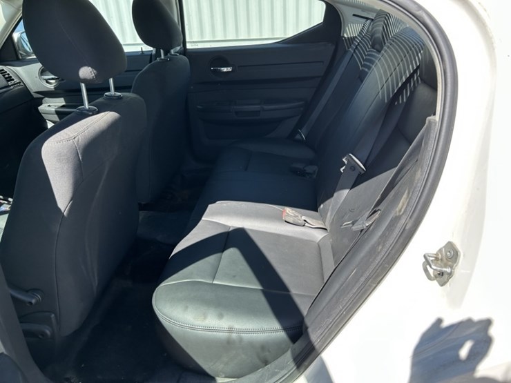 2008-dodge-charger-sedan-image-29