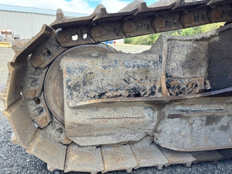caterpillar-568-image-28