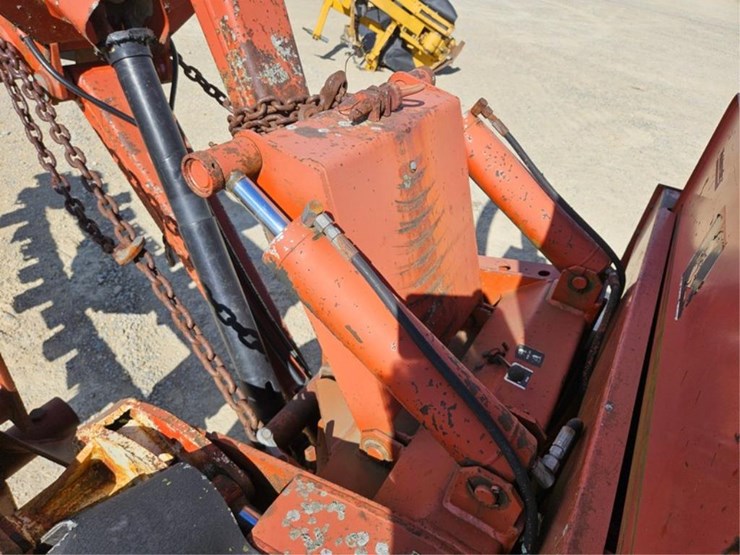 ditch-witch-5110-image-32