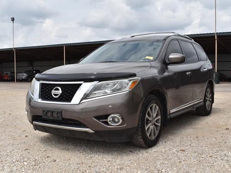 2014-nissan-pathfinder-sl-image-1