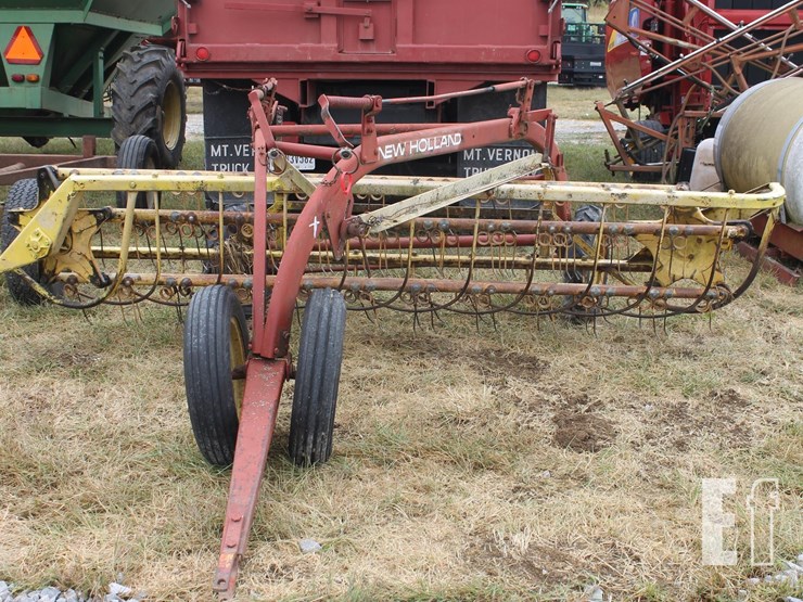 new-holland-258-image-2