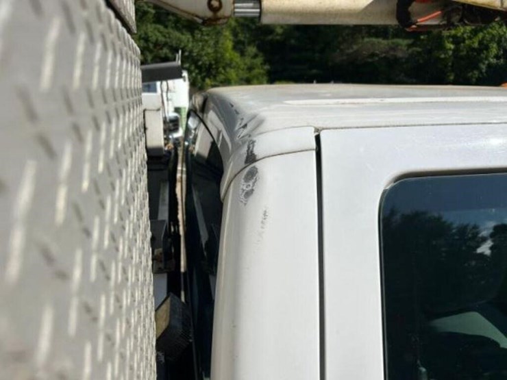2011-ford-f550-xl-image-64