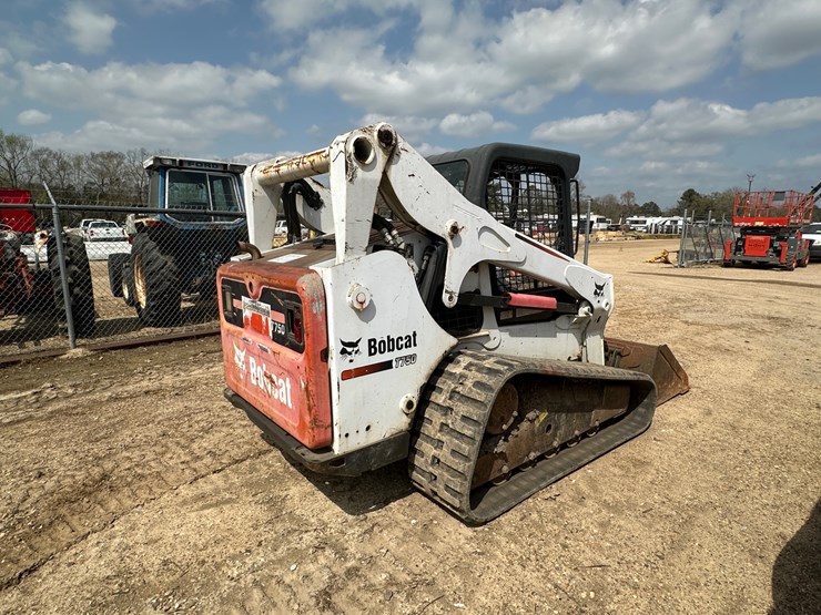 2014-bobcat-t750-image-3