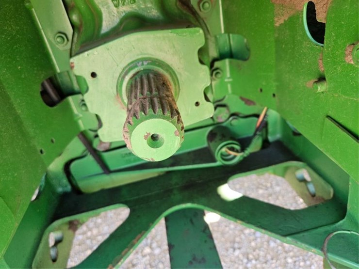 john-deere-8400t-image-16