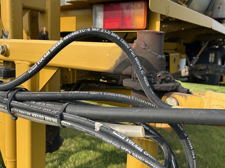 2005-ag-chem-rogator-1074-image-18