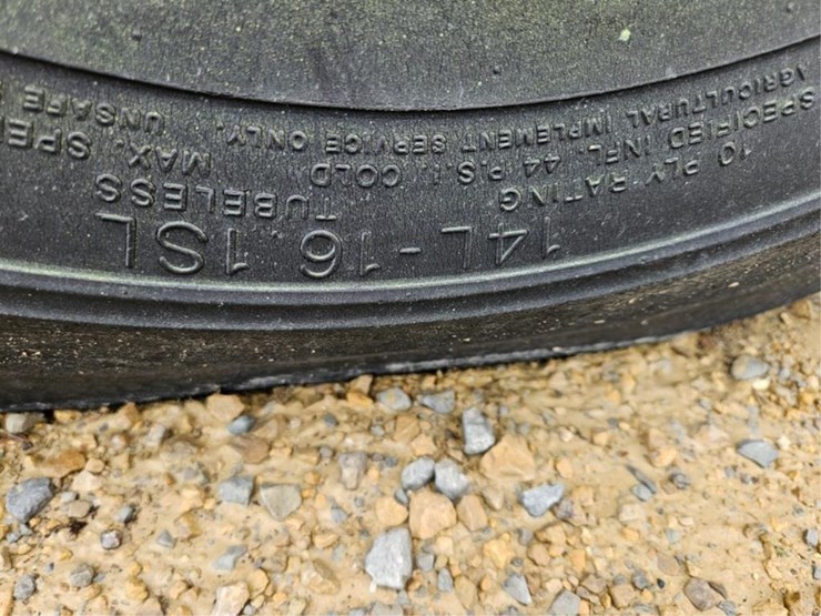 john-deere-8200-image-53