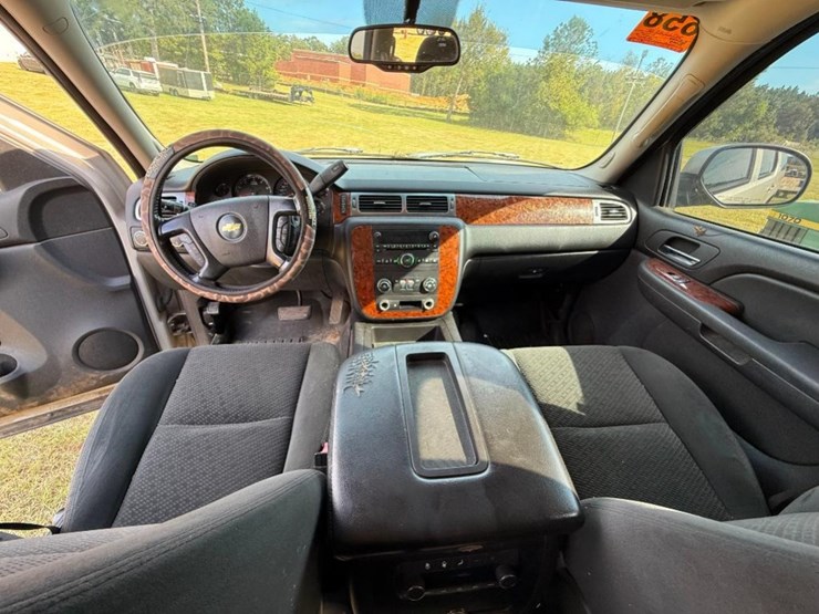 2007-chevrolet-tahoe-lt-image-11