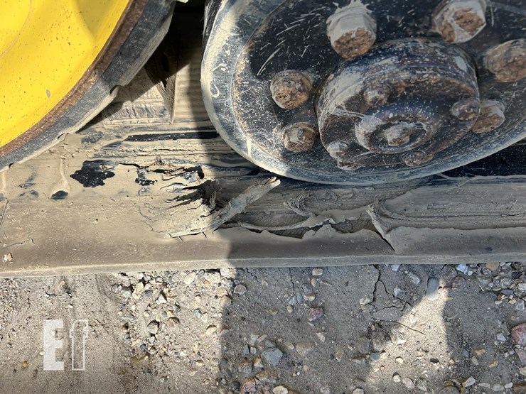 john-deere-8220t-image-22