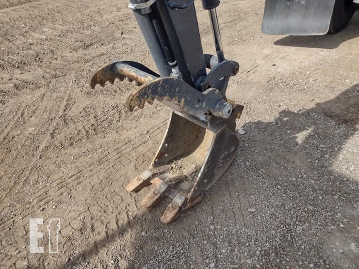 2022-deere-17g-image-18