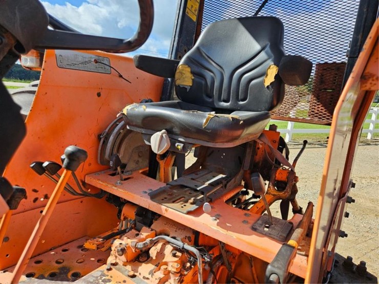 massey-ferguson-383-image-37