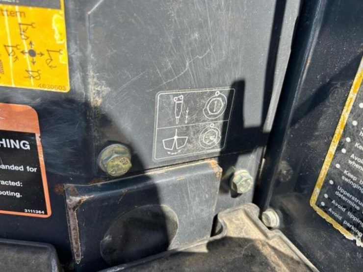 2016-deere-17g-image-17