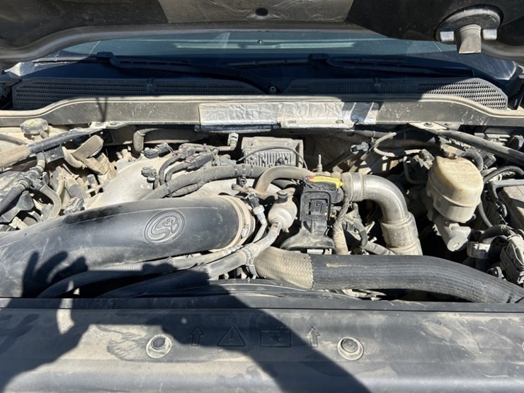 2018-chevrolet-silverado-2500-image-36