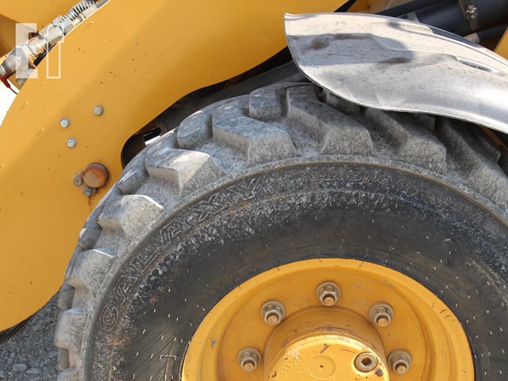 2013-caterpillar-906h2-image-2