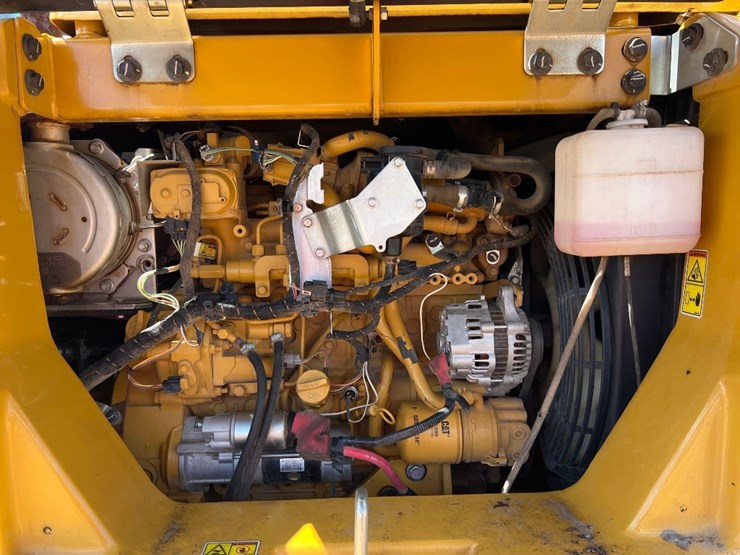 2016-caterpillar-308e2-cr-image-30